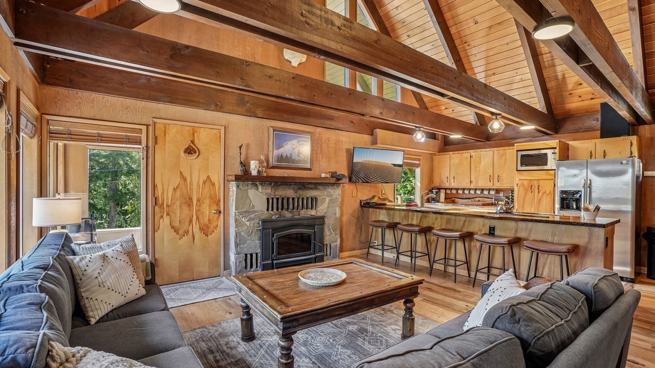 Photo of Livingroom in Government Camp