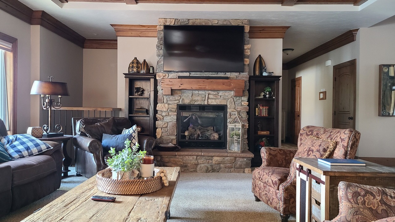 Photo of Livingroom in Island Park