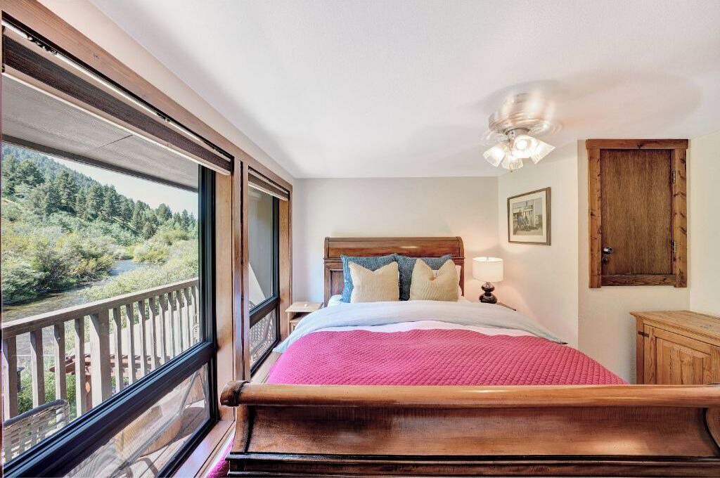 Photo of Bedroom in Jackson