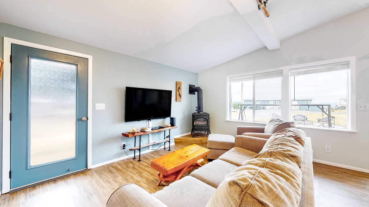 Photo of Livingroom in Coupeville
