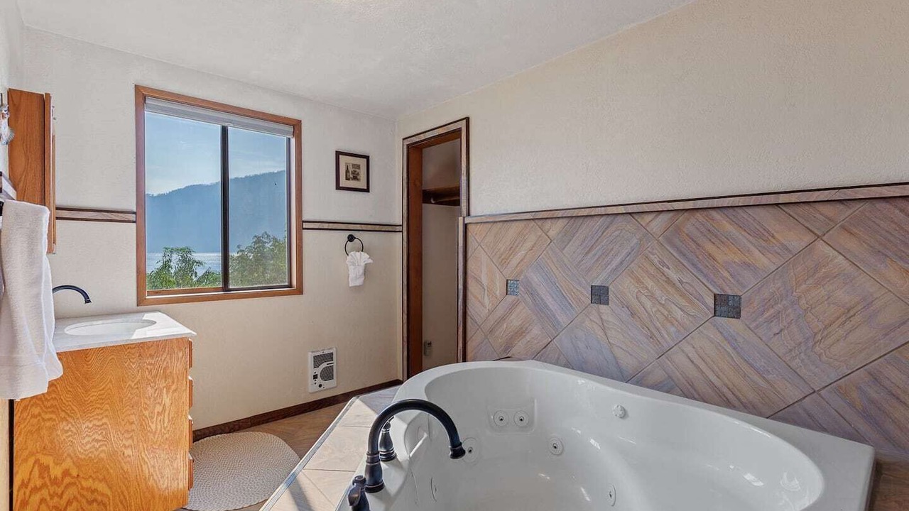 Photo of Bathroom in Bayview