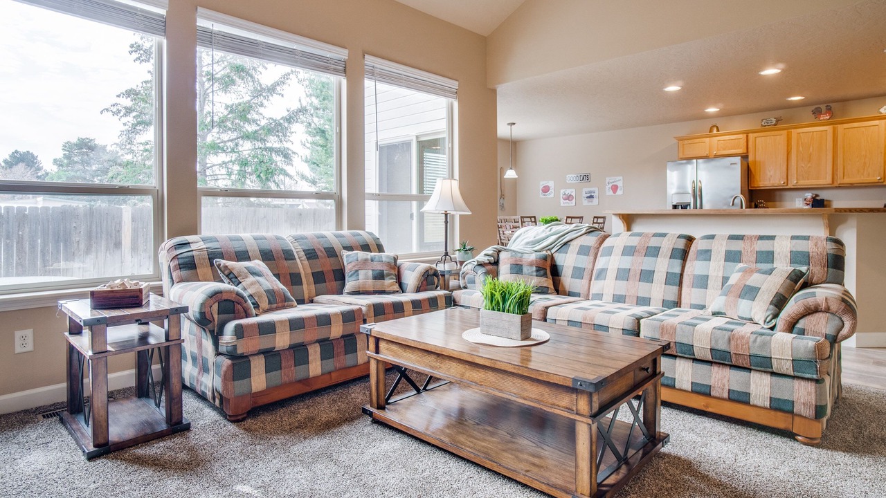 Photo of Livingroom in West Valley