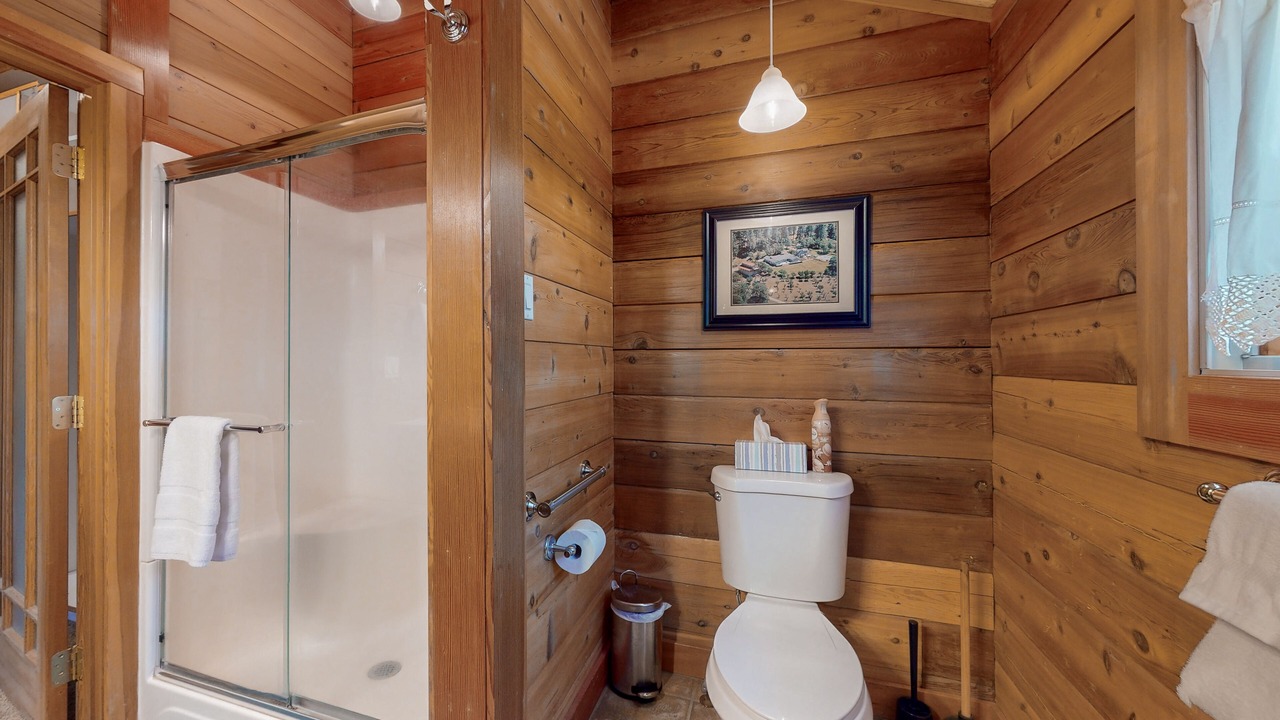 Photo of Bathroom in Mosier