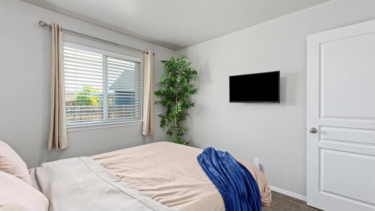 Photo of Bedroom in Caldwell
