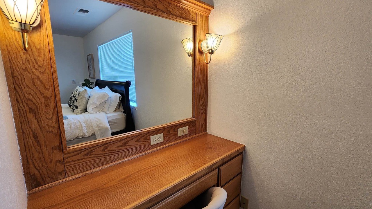 Photo of Bedroom in Roseburg