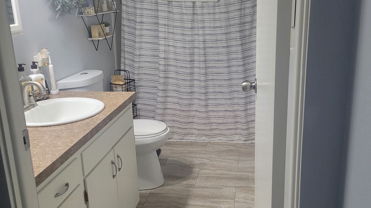 Photo of Bathroom in Asotin County