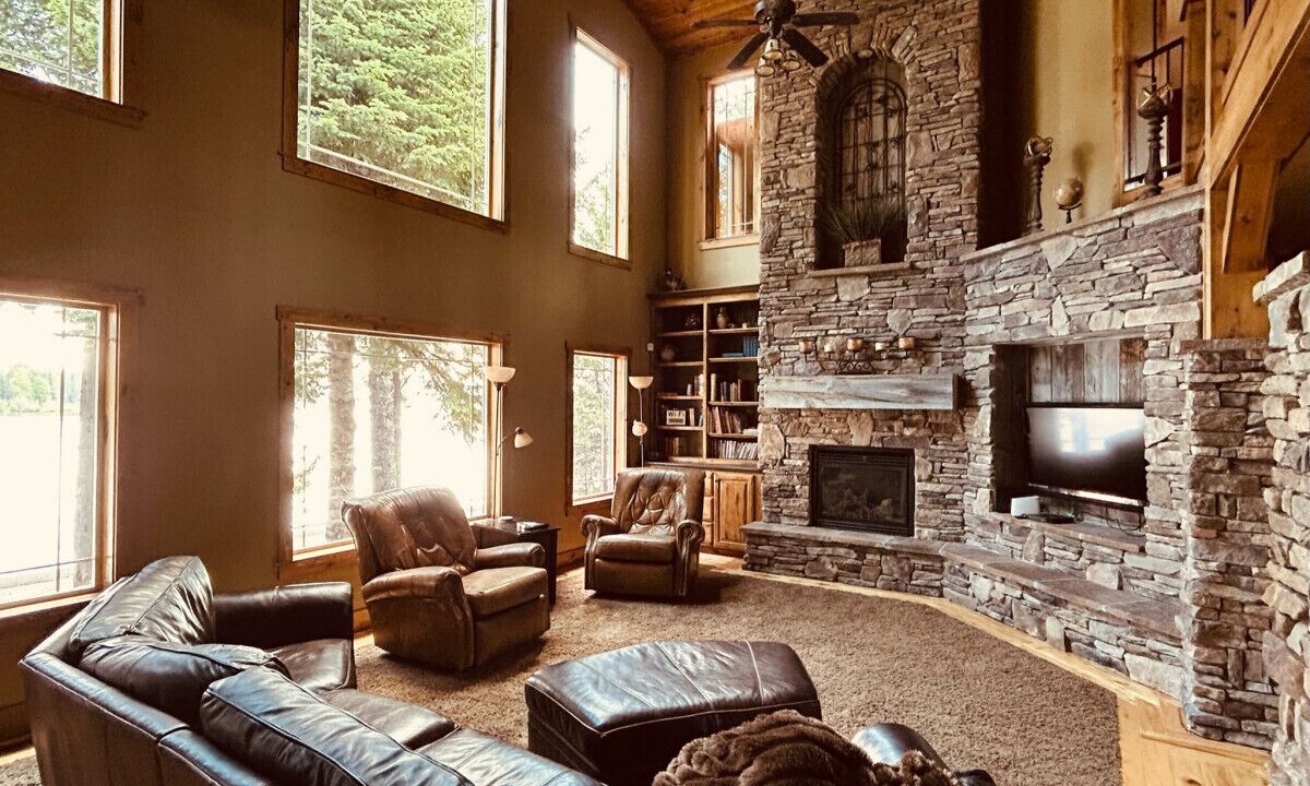 Photo of Livingroom in Island Park