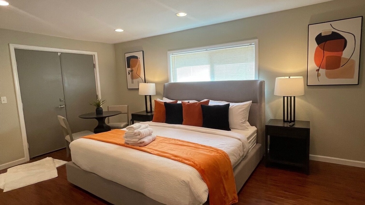 Photo of Bedroom in Lynnwood