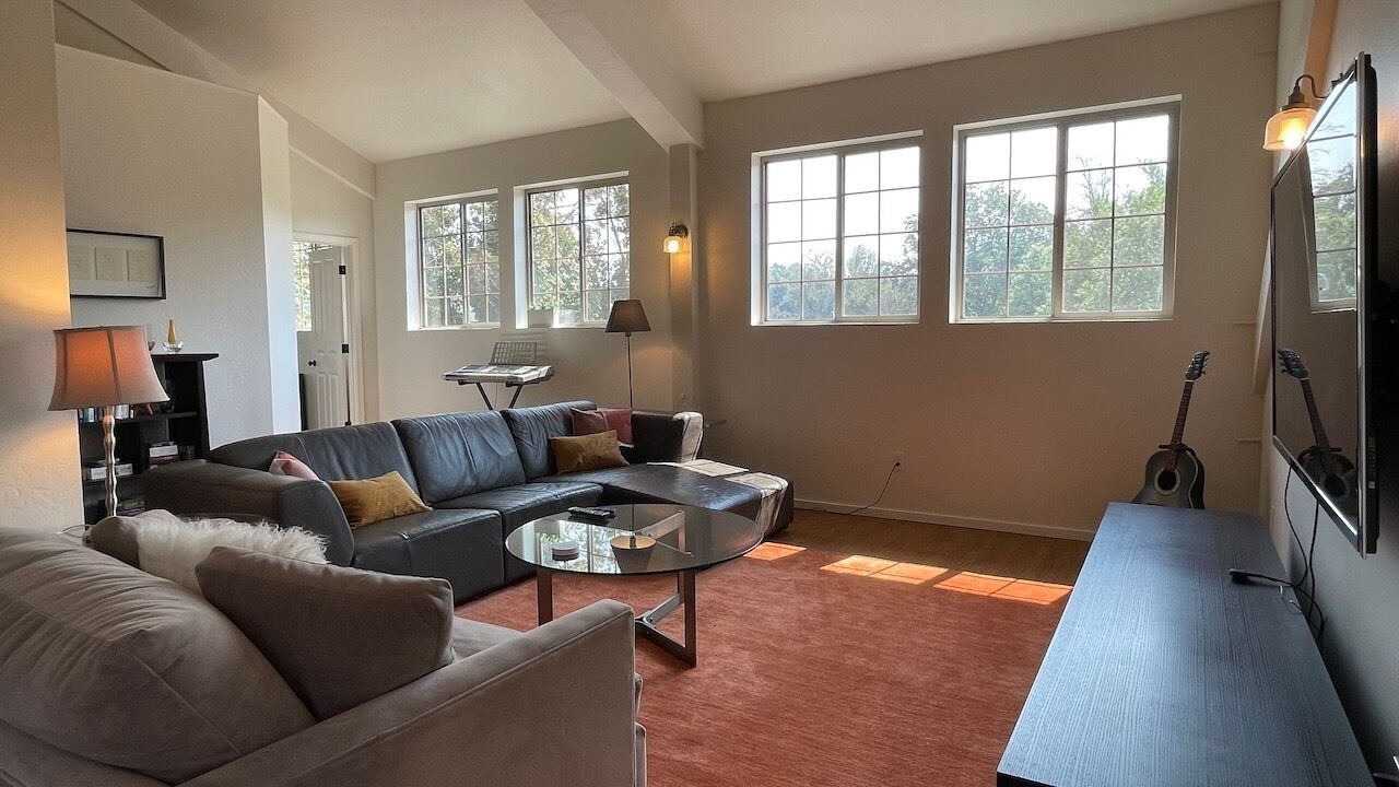 Photo of Livingroom in Ashland
