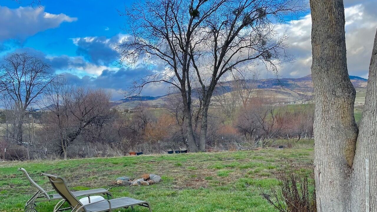 Photo of Outdoor in Ashland