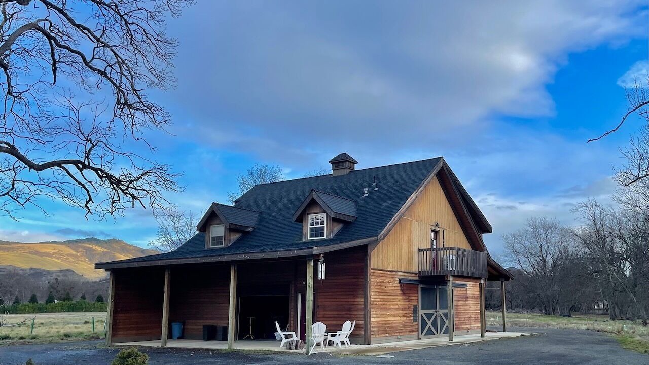 Photo of Outdoor in Ashland