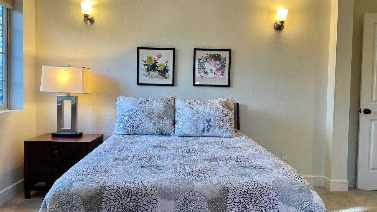 Photo of Bedroom in Ashland
