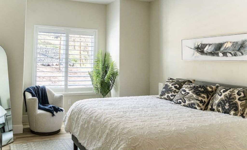 Photo of Bedroom in Roseburg