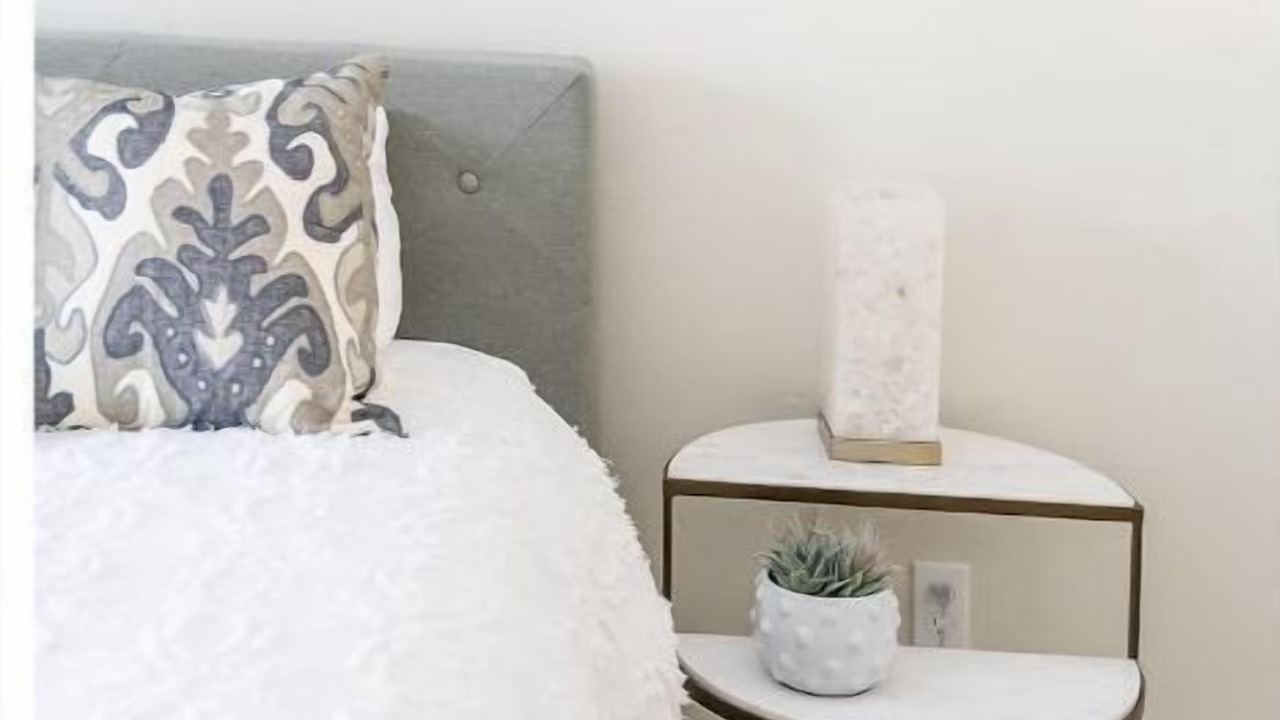 Photo of Bedroom in Roseburg