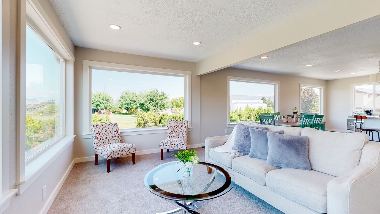 Photo of Livingroom in The Dalles