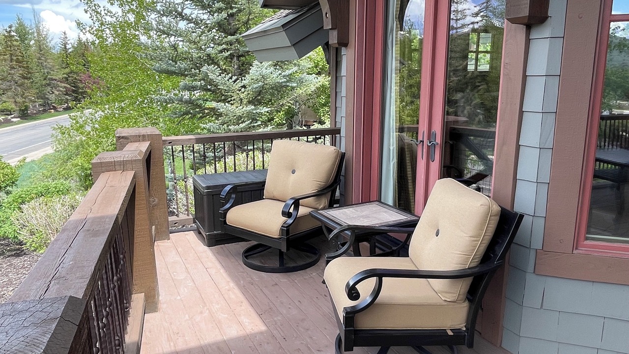 Photo of Outdoor in Park Meadows