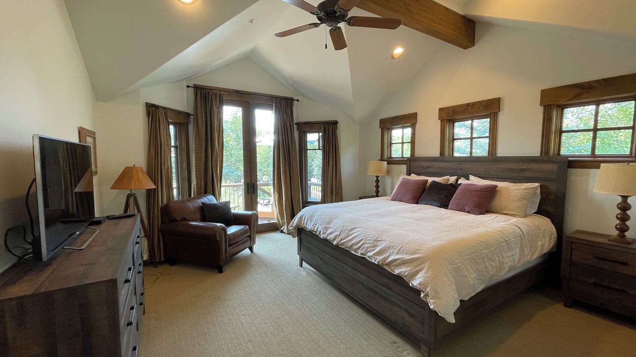 Photo of Bedroom in Park Meadows