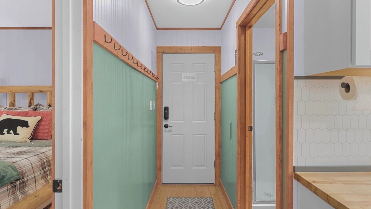 Photo of Bedroom in Leavenworth