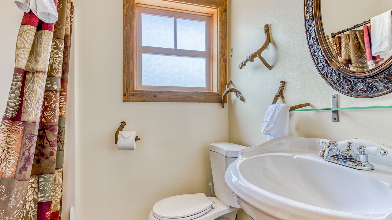 Photo of Bathroom in White Salmon