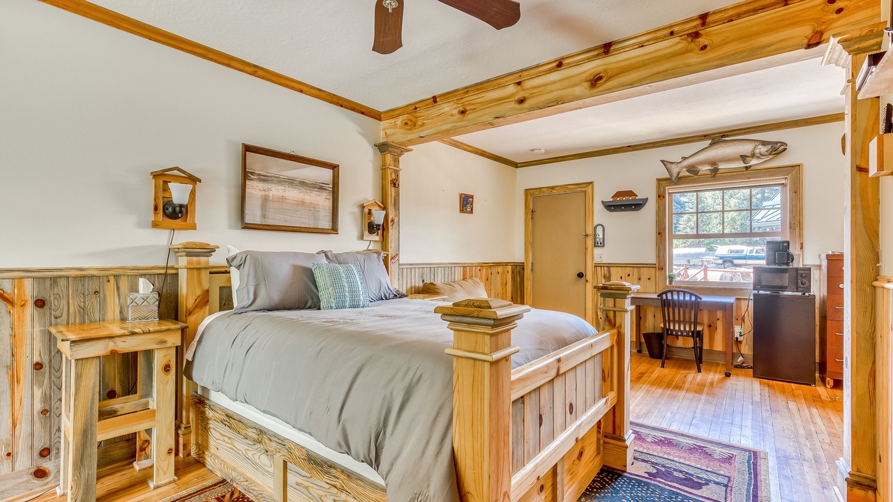 Photo of Bedroom in White Salmon