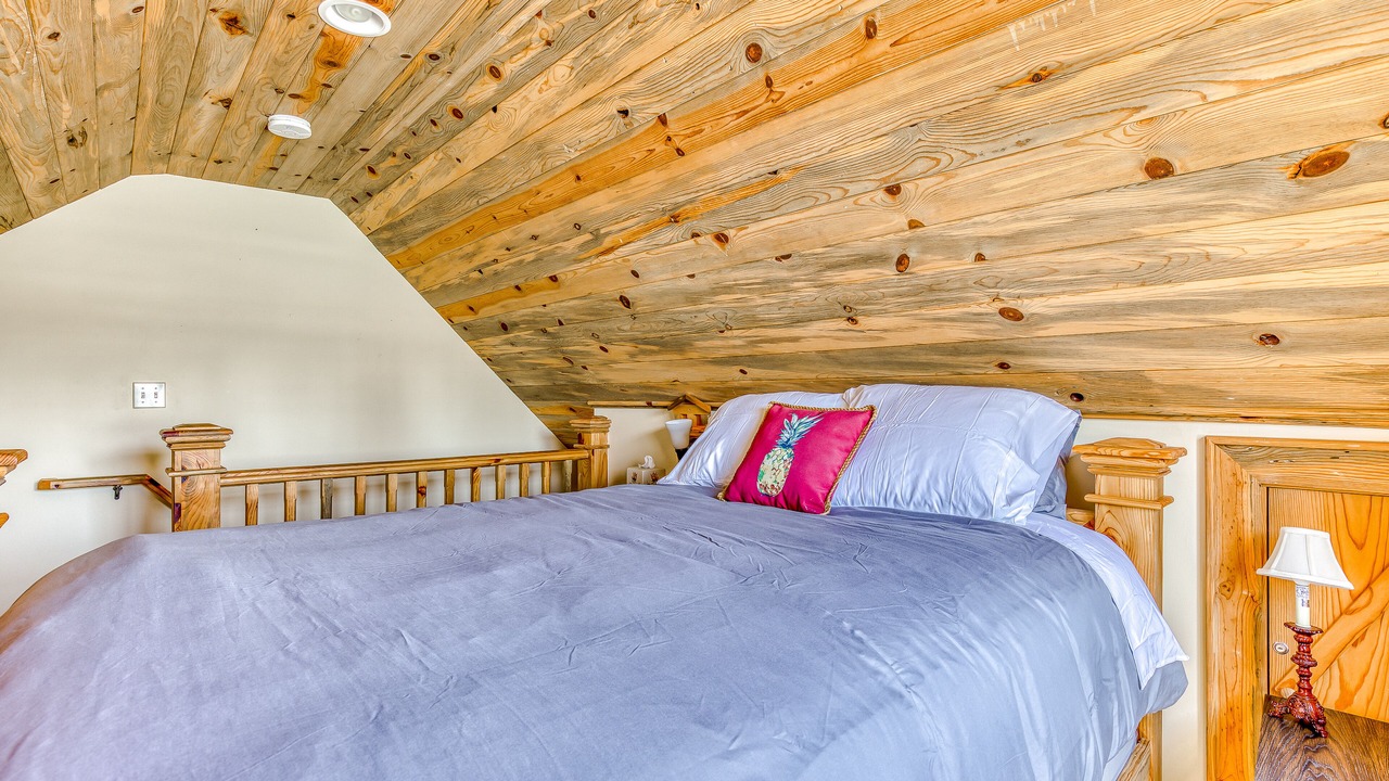 Photo of Bedroom in White Salmon