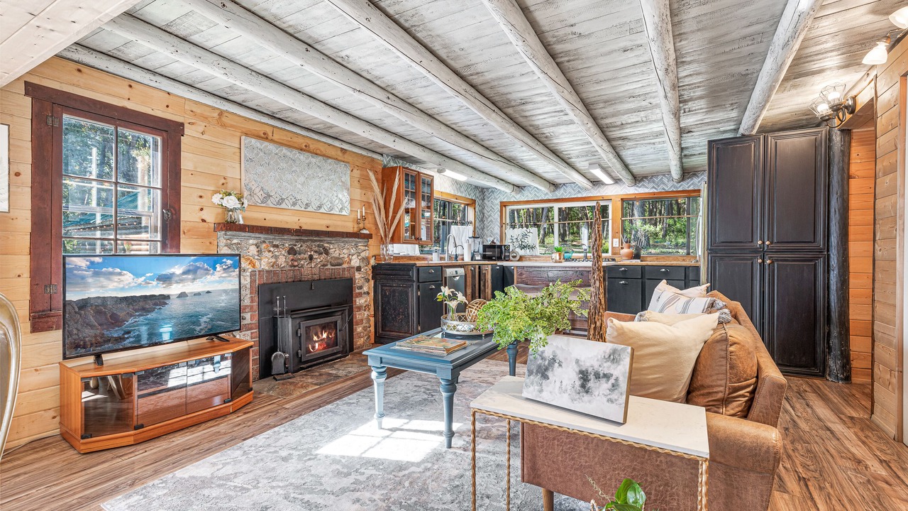 Photo of Livingroom in Jacksonville