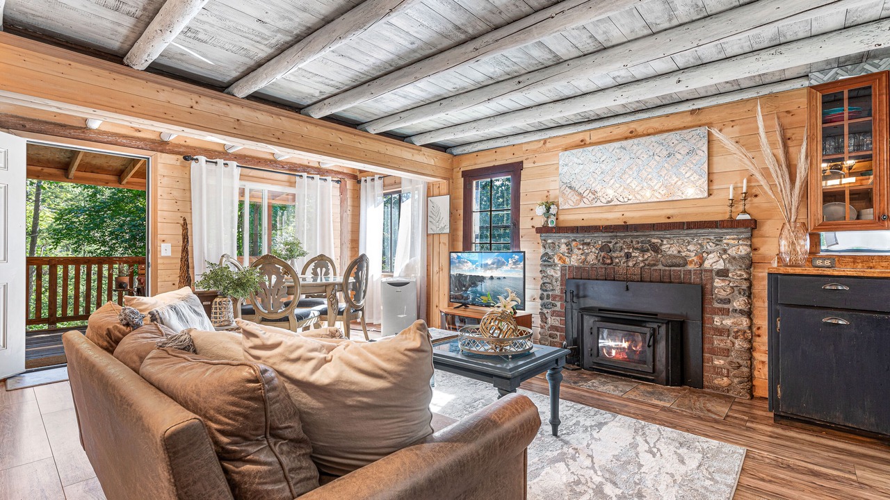Photo of Livingroom in Jacksonville