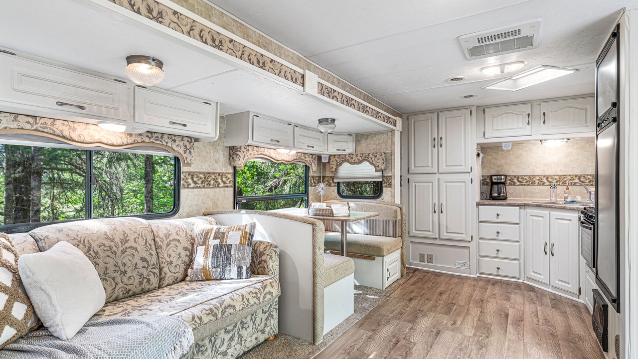 Photo of Livingroom in Jacksonville