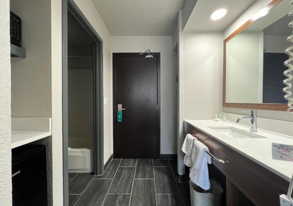 Photo of Bathroom in Roseway