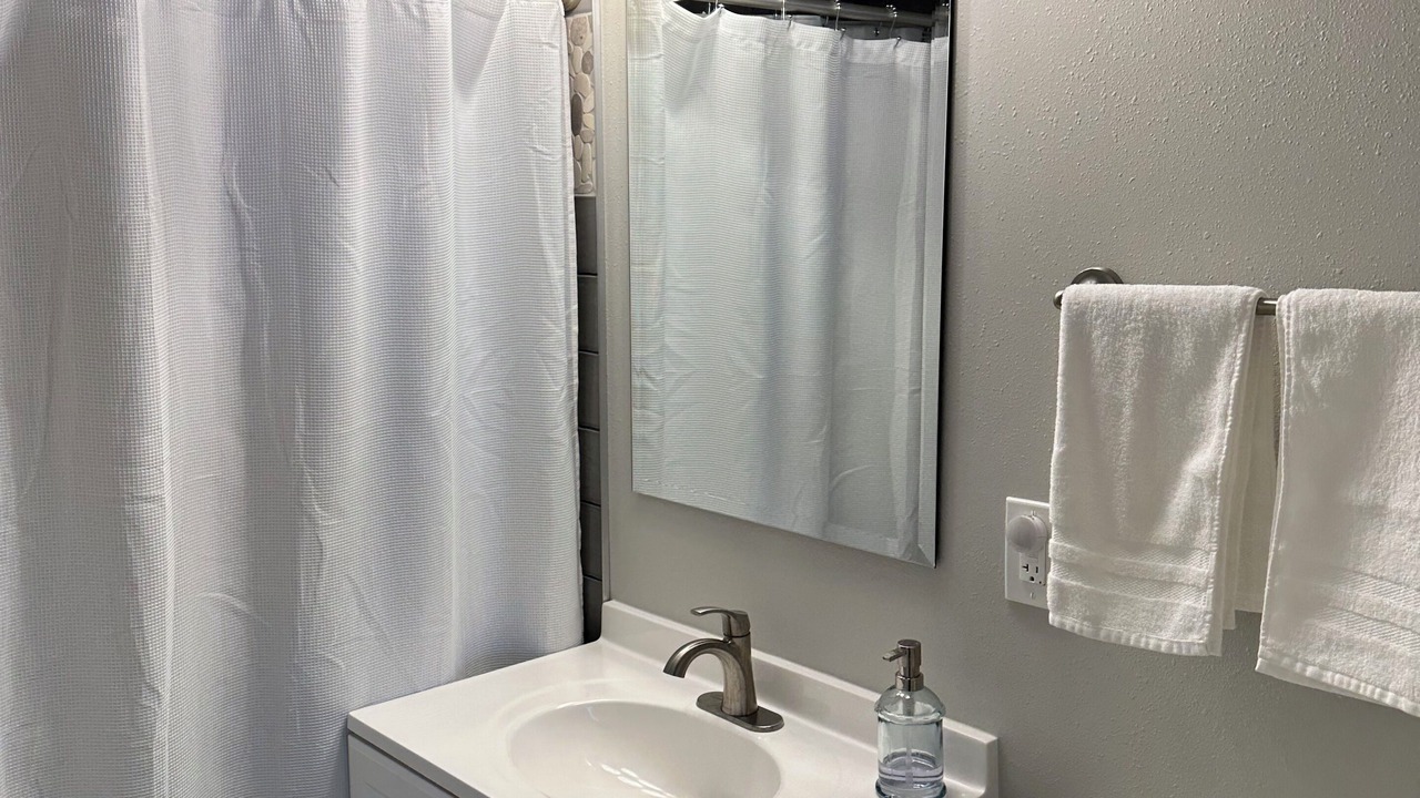 Photo of Bathroom in Loon Lake