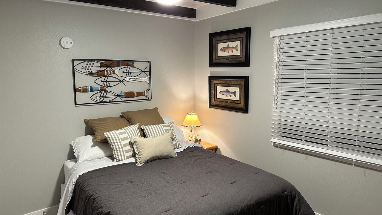 Photo of Bedroom in Loon Lake