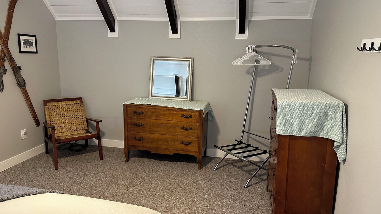 Photo of Bedroom in Loon Lake
