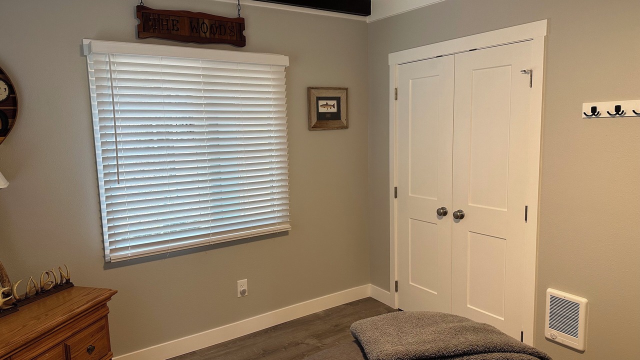 Photo of Bedroom in Loon Lake