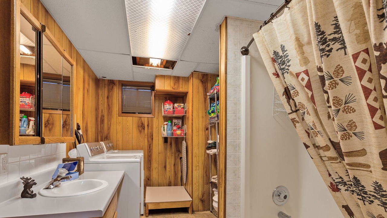 Photo of Bathroom in Hayden Lake
