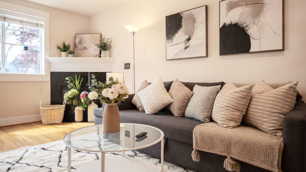 Photo of Livingroom in Whittier Heights