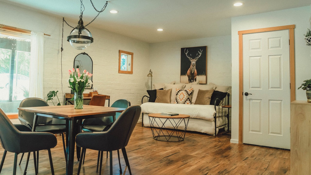 Photo of Livingroom in Fruitdale