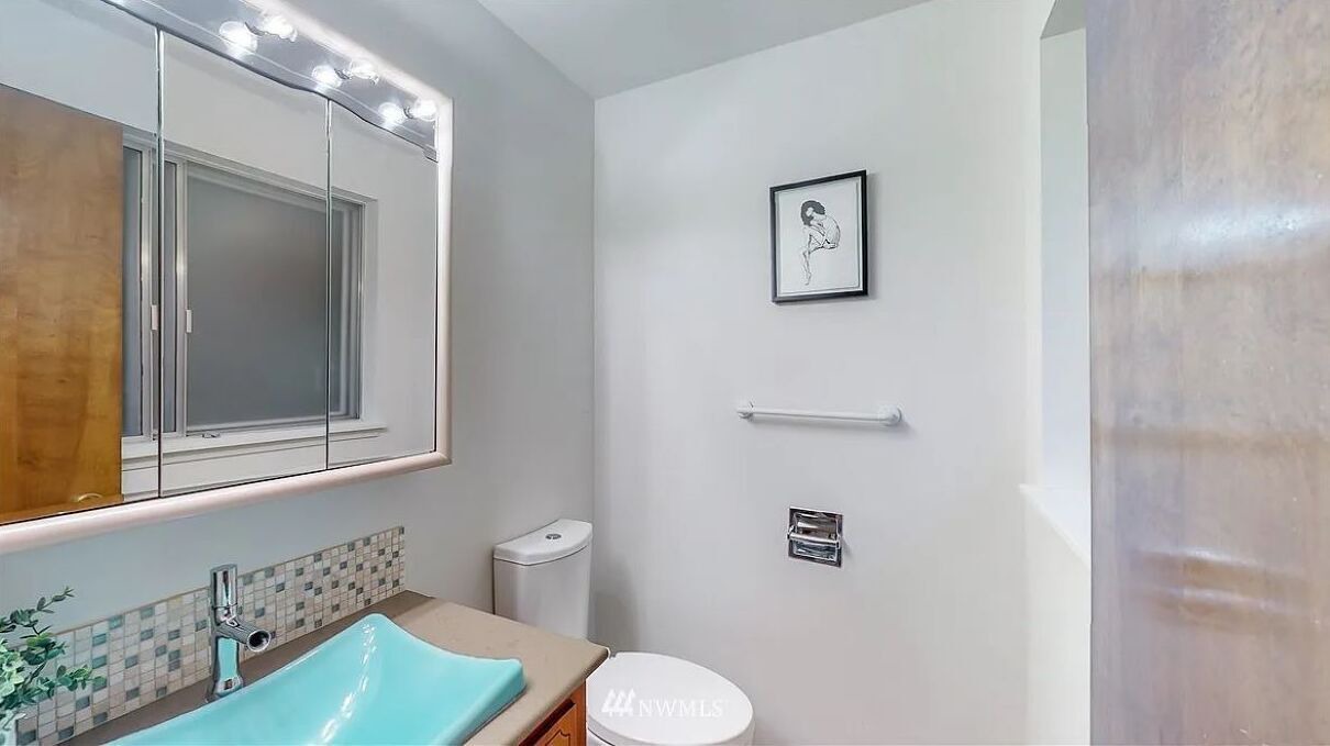 Photo of Bathroom in Lakewood