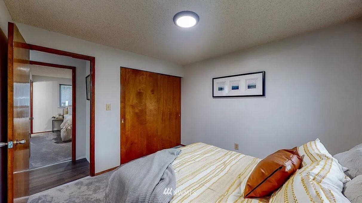 Photo of Bedroom in Lakewood