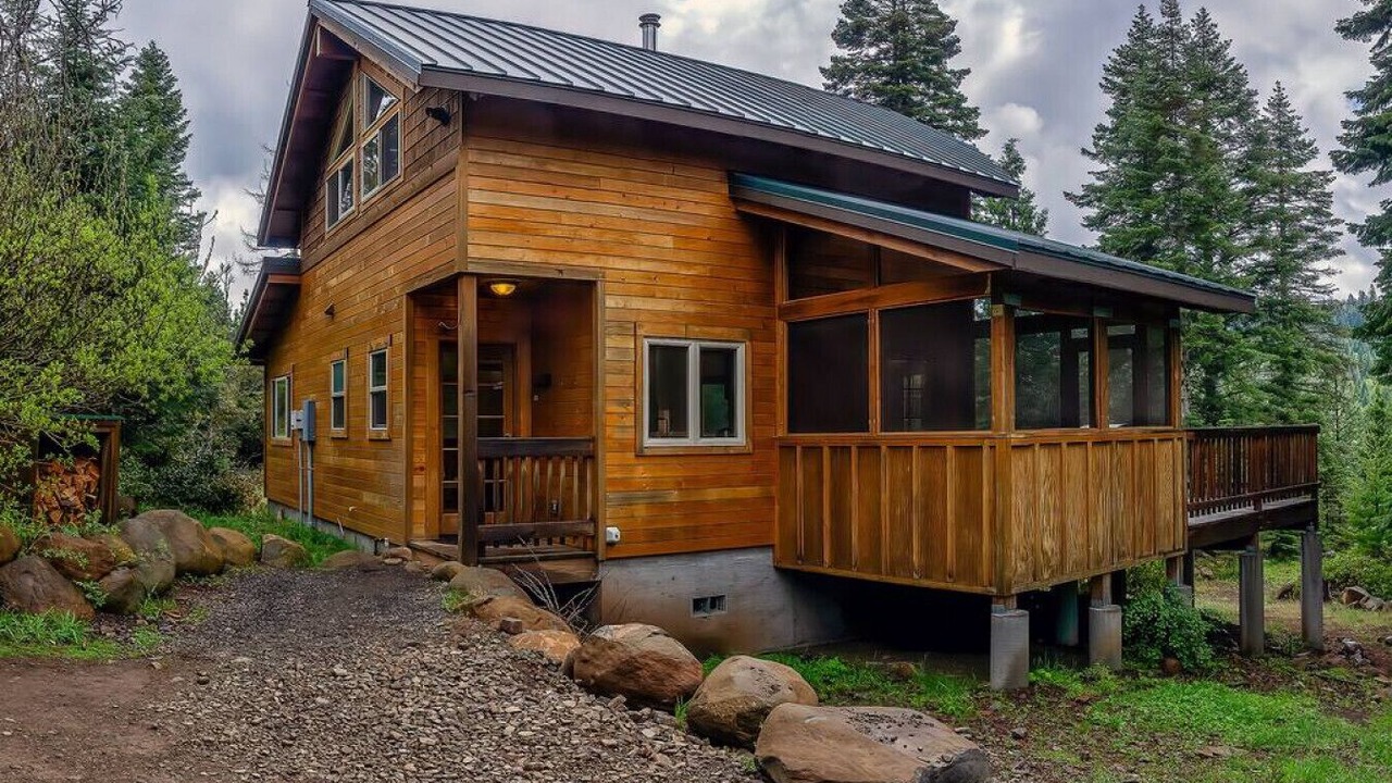 Photo of Outdoor in Ashland
