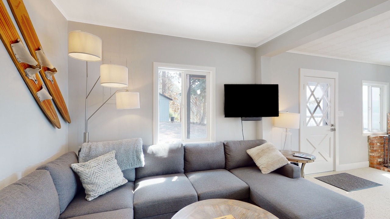 Photo of Livingroom in Harrison