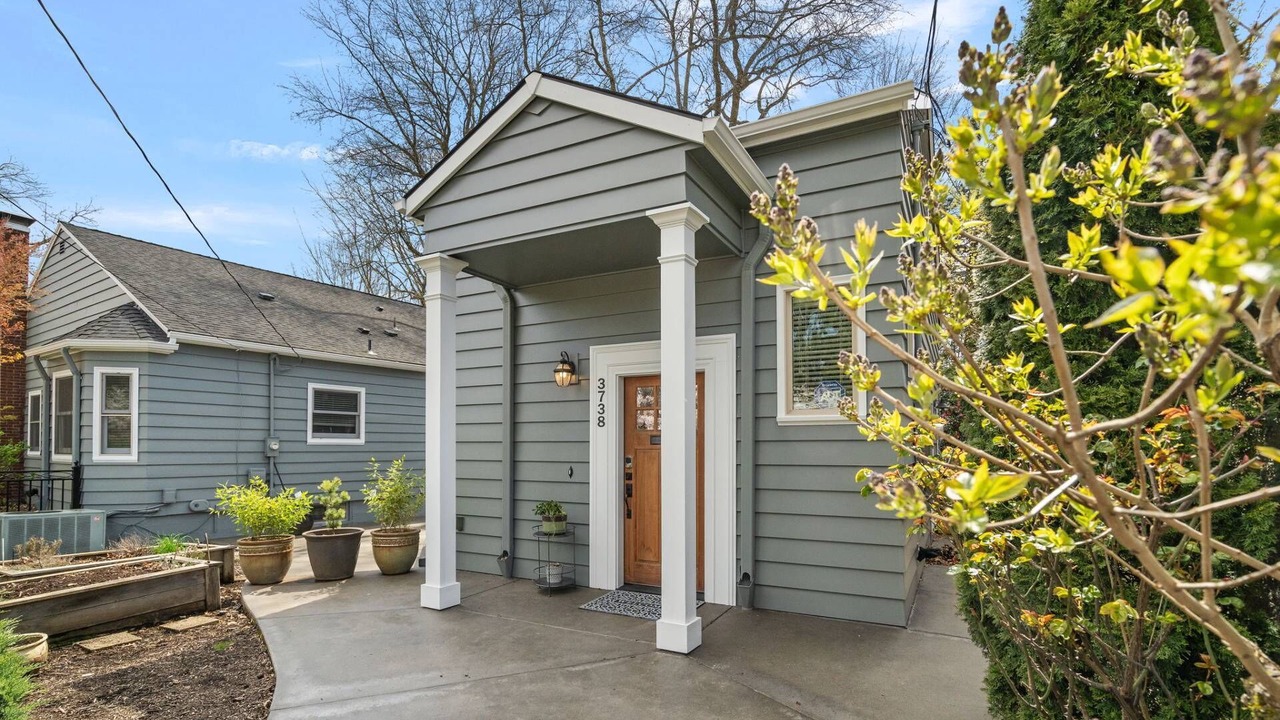 Photo of Others in Laurelhurst