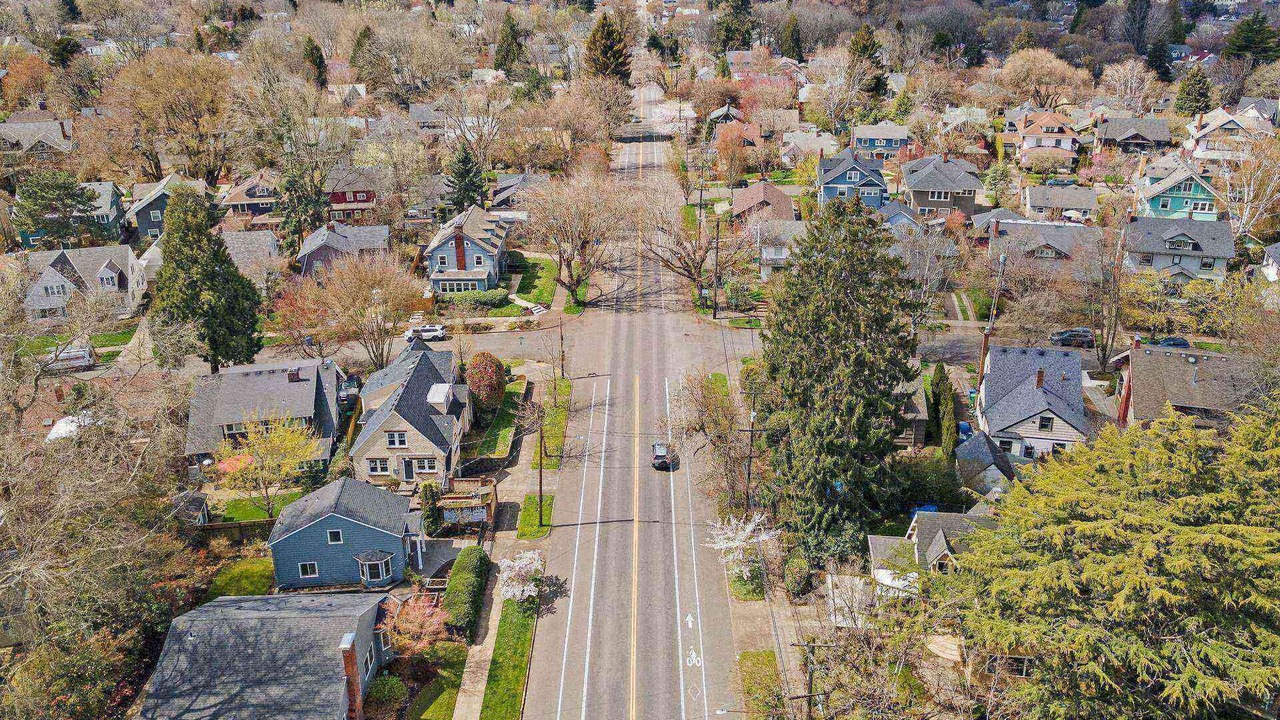 Photo of Others in Laurelhurst