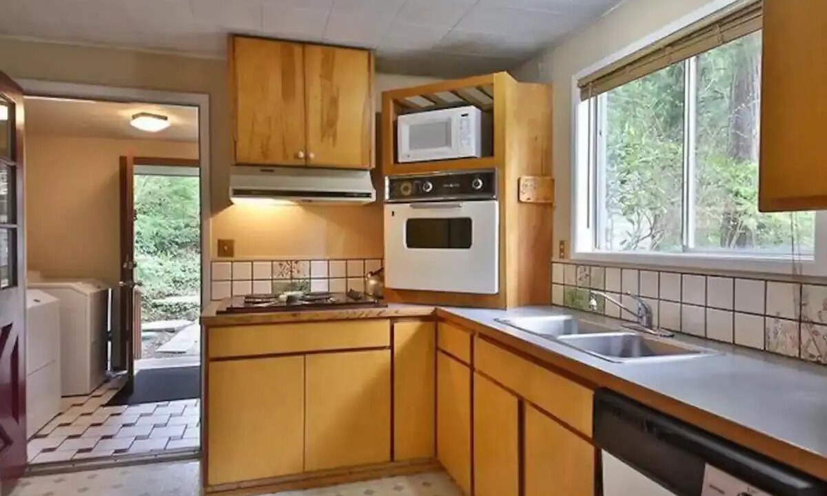 Photo of Kitchen in Langley