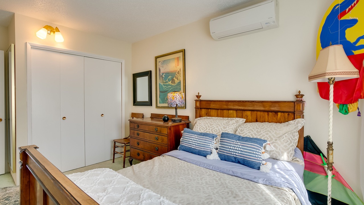 Photo of Bedroom in University Place