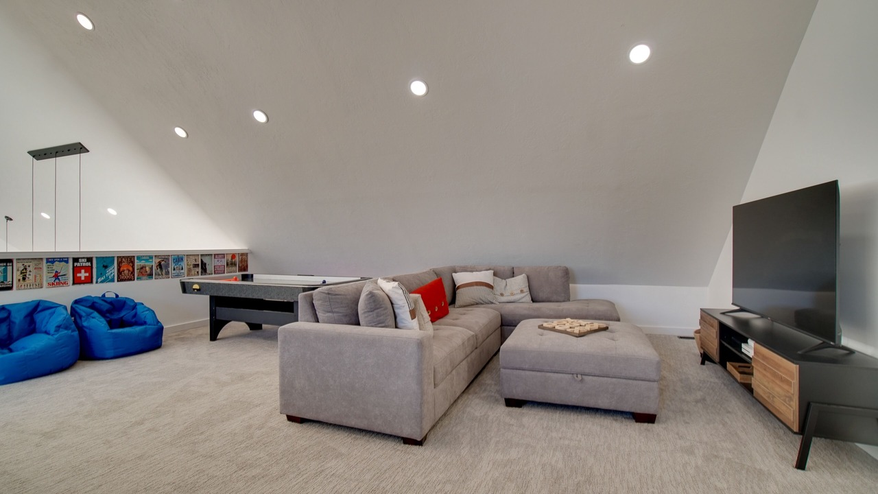 Photo of Livingroom in Donnelly