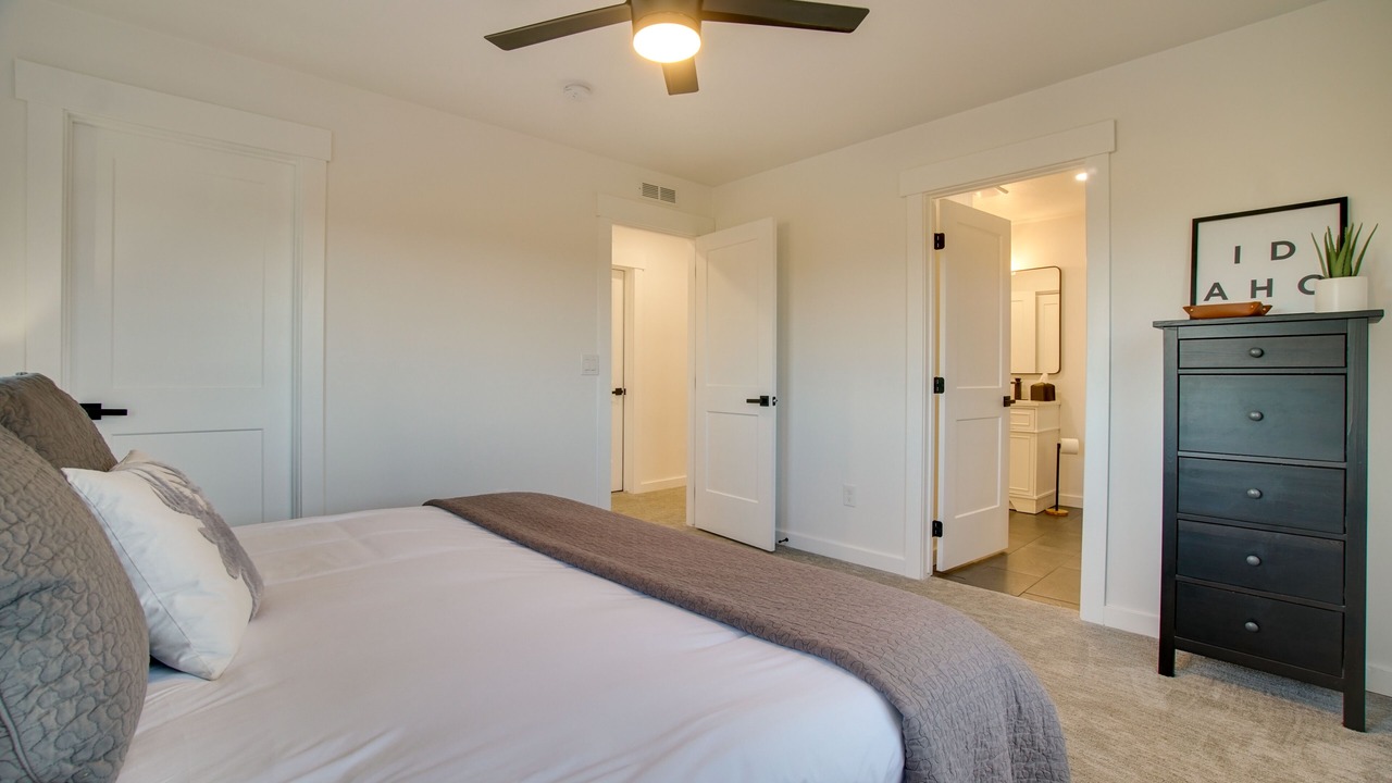 Photo of Bedroom in Donnelly