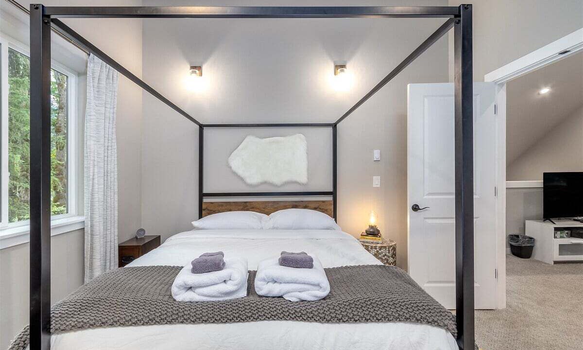 Photo of Bedroom in Packwood