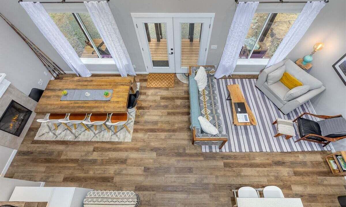 Photo of Livingroom in Packwood