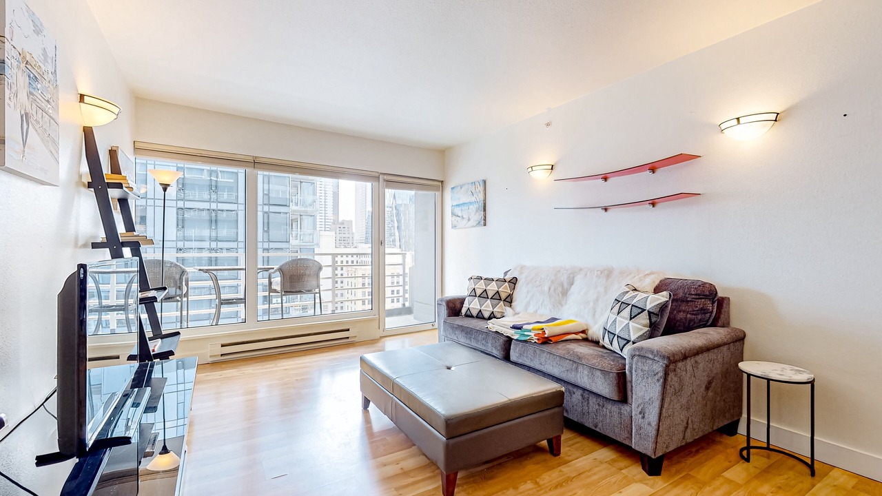 Photo of Livingroom in Downtown Seattle