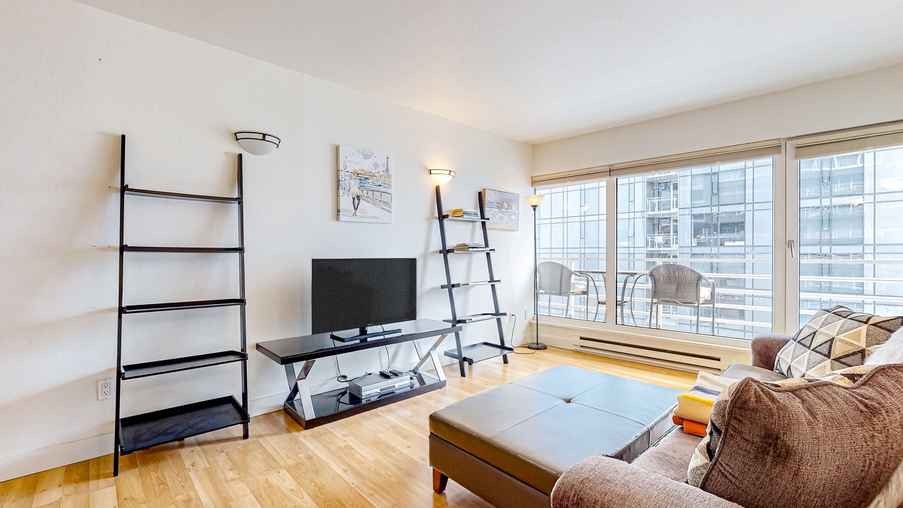 Photo of Livingroom in Downtown Seattle